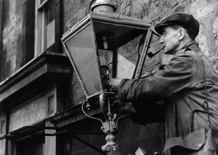 первый газовый фонарь.jpg